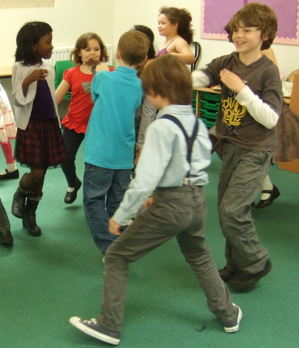 dancing dancing
